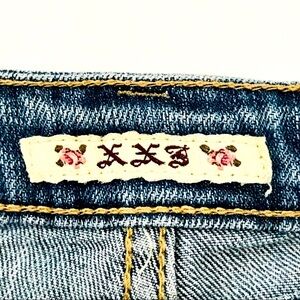 Jean Shorts / Low~Rise